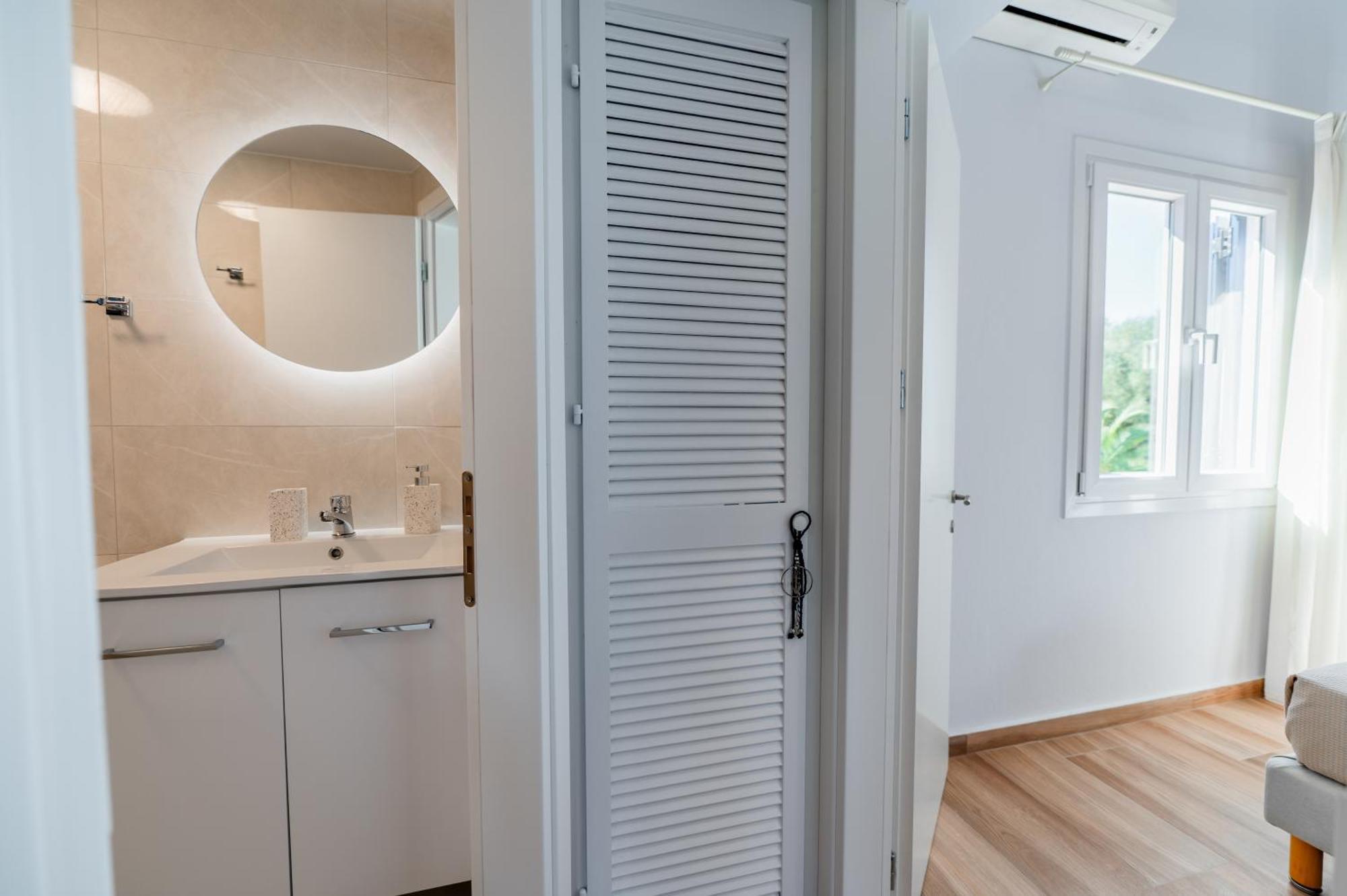 Palm Tree Corfu Apt. Δανίλια Εξωτερικό φωτογραφία