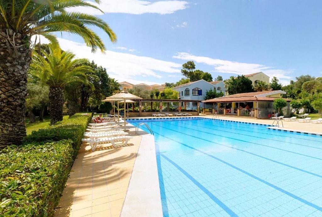 Palm Tree Corfu Apt. Δανίλια Εξωτερικό φωτογραφία